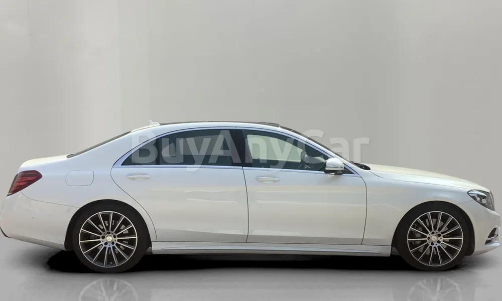 Vehicle photo 3