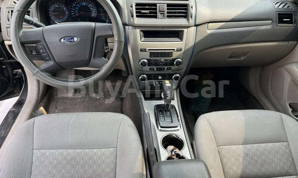 Vehicle photo 9