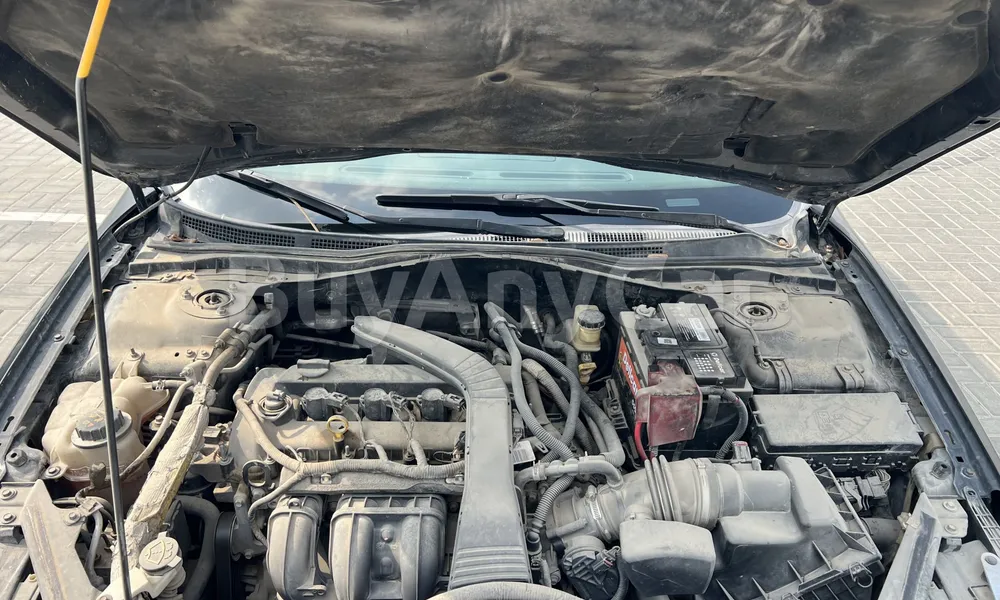 Vehicle photo 6