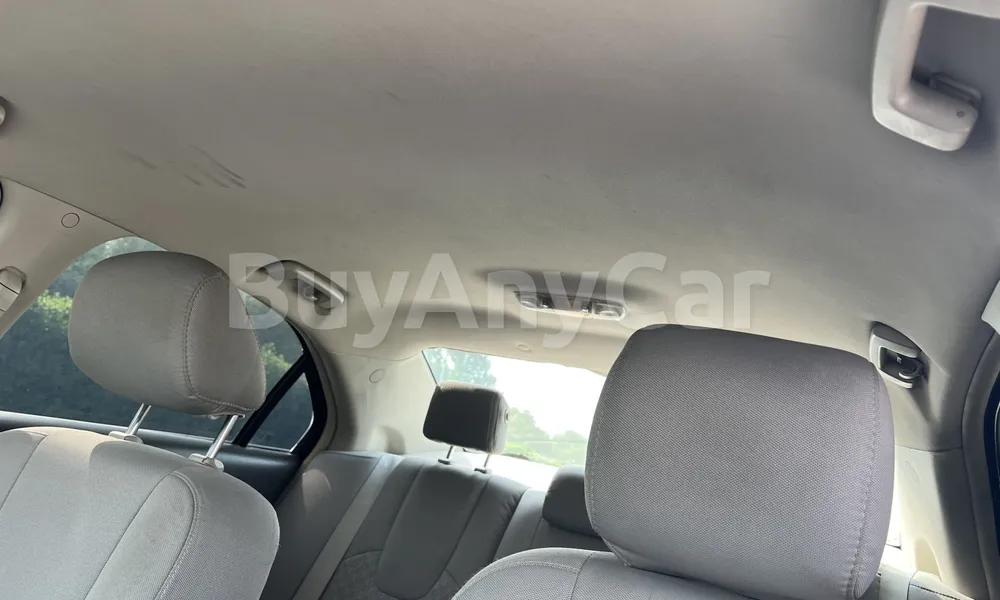 Vehicle photo 8