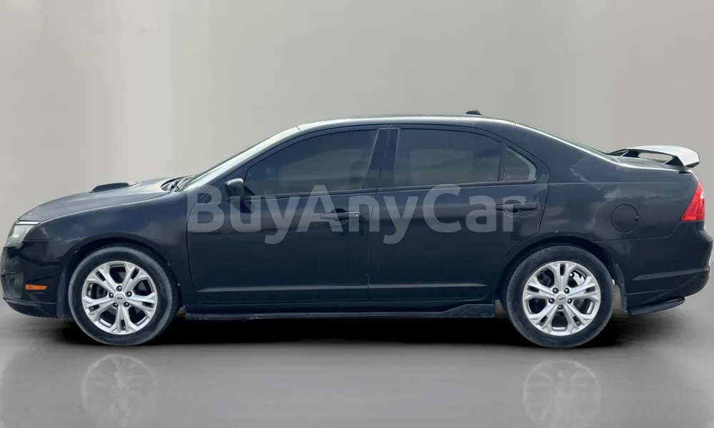 Vehicle photo 4