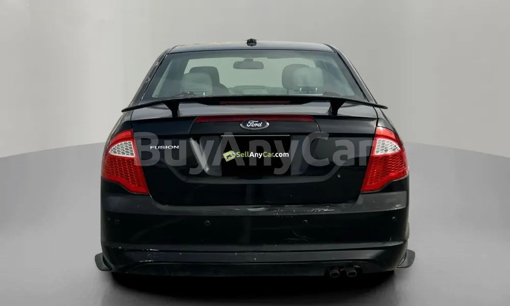 Vehicle photo 2