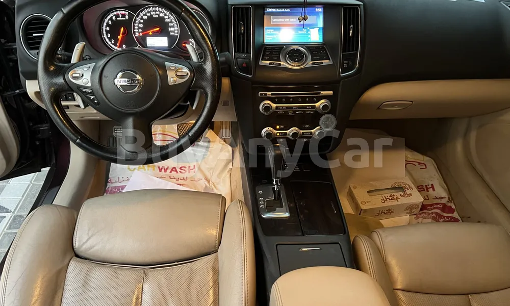 Vehicle photo 9