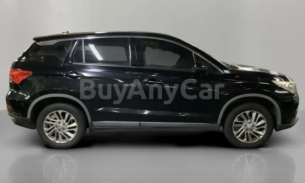 Vehicle photo 3