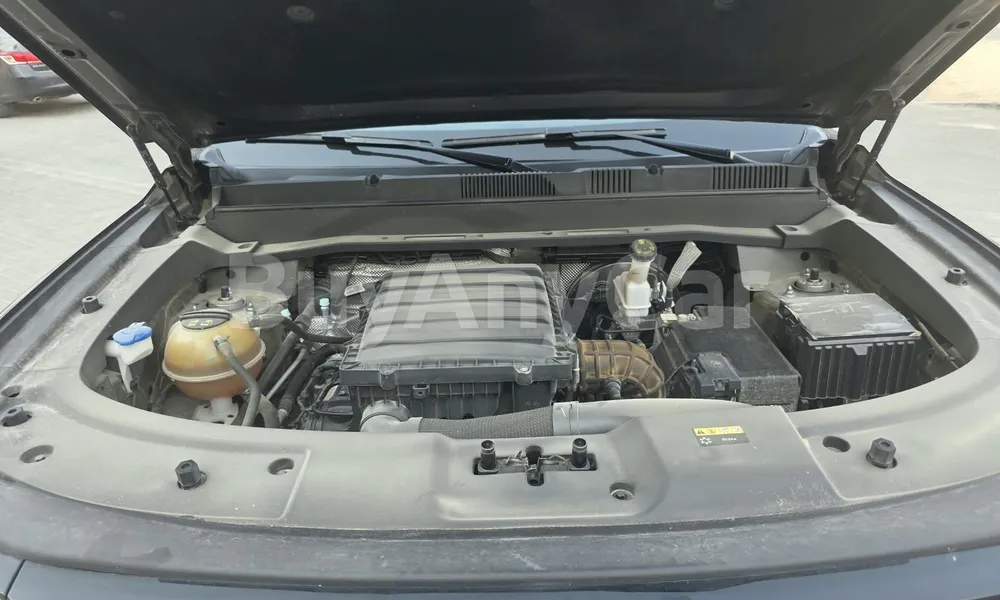 Vehicle photo 7
