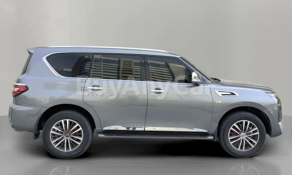 Vehicle photo 3