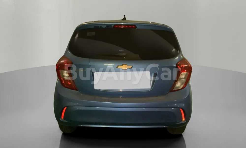 Vehicle photo 2