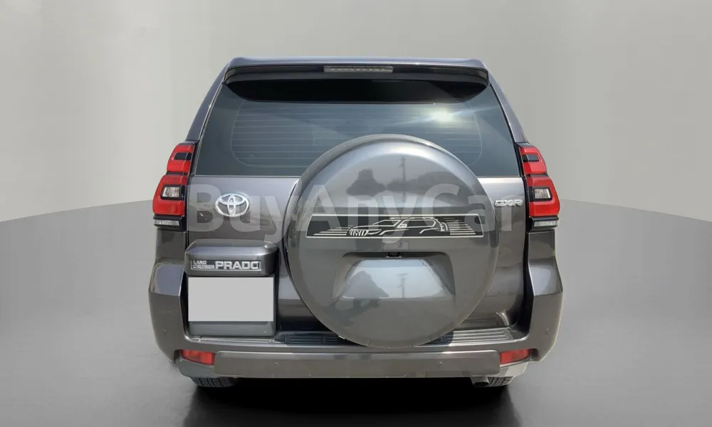 Vehicle photo 2