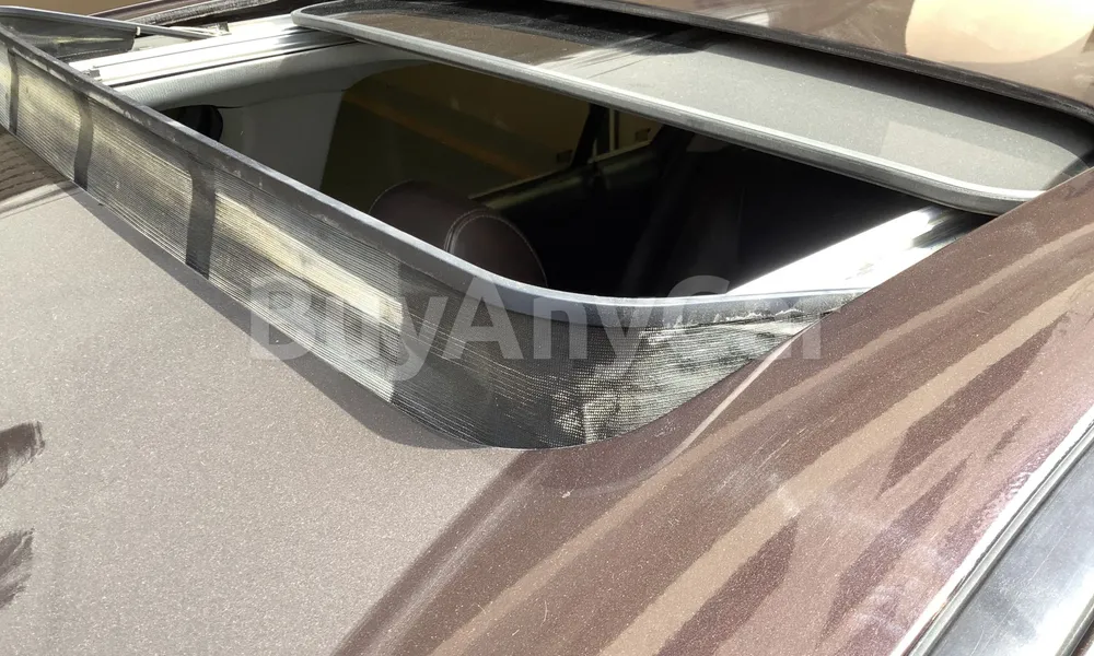 Vehicle photo 5