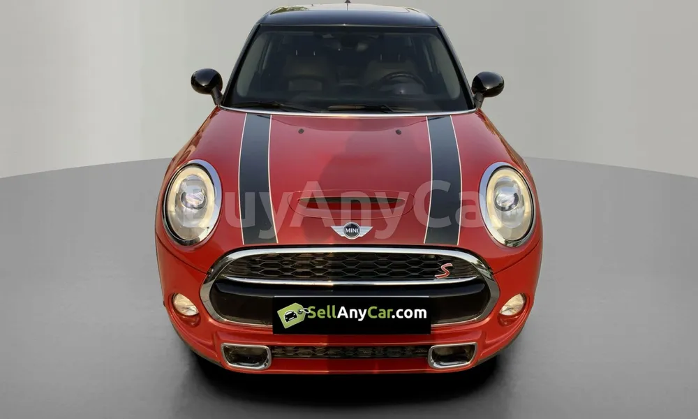 Vehicle photo 1