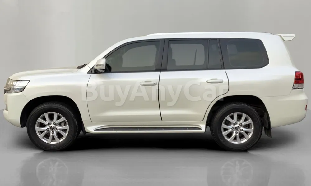 Vehicle photo 3