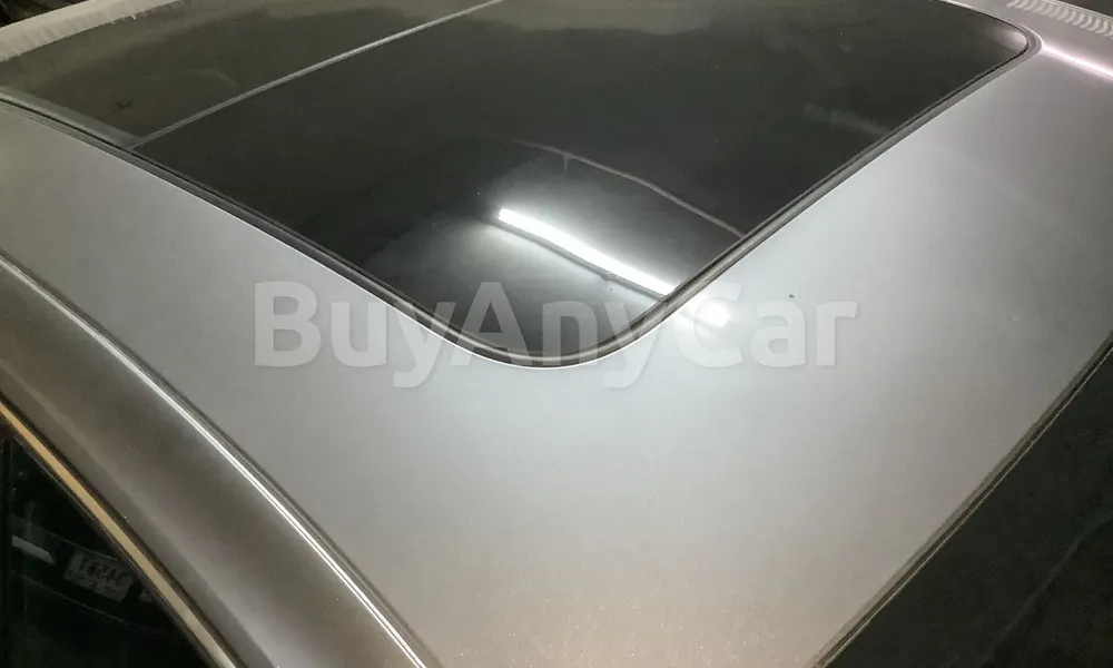 Vehicle photo 5