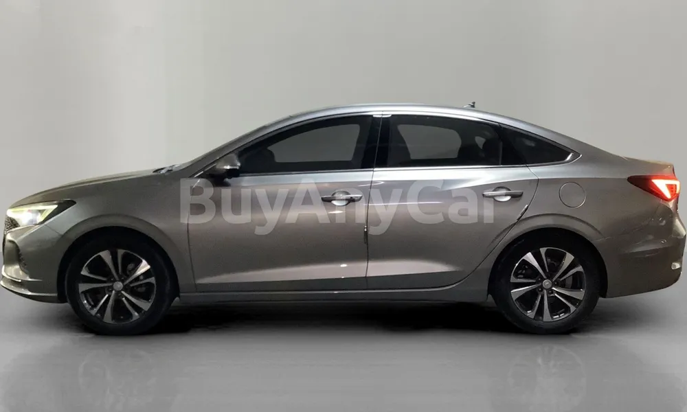 Vehicle photo 3