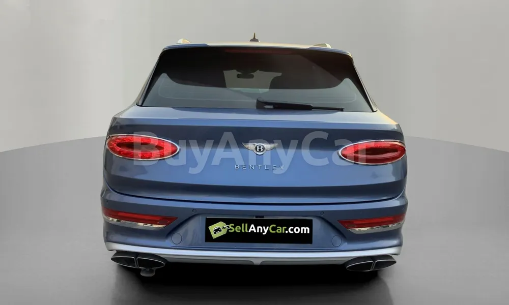 Vehicle photo 2