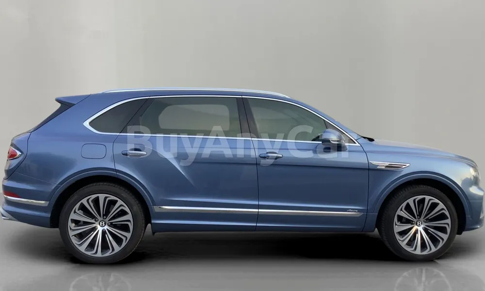 Vehicle photo 3