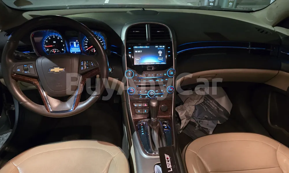 Vehicle photo 8