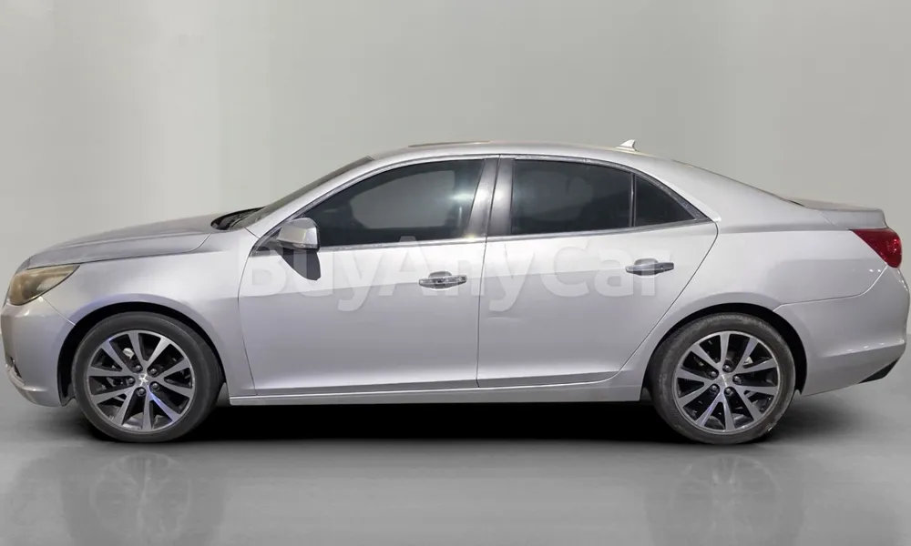 Vehicle photo 4