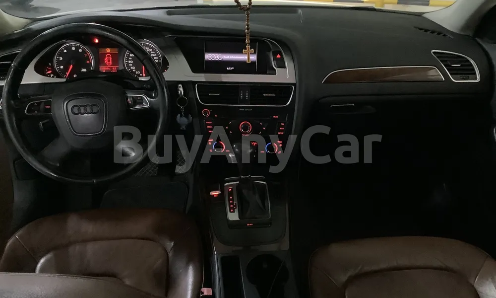 Vehicle photo 8