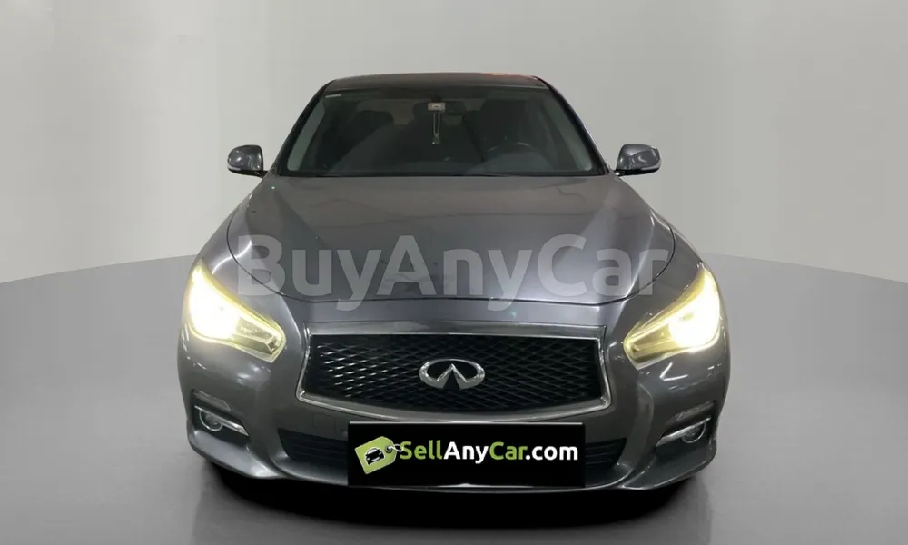 Vehicle photo 1