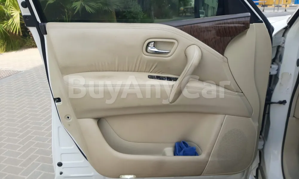 Vehicle photo 1