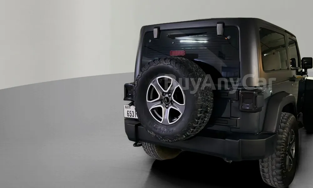 Vehicle photo 2