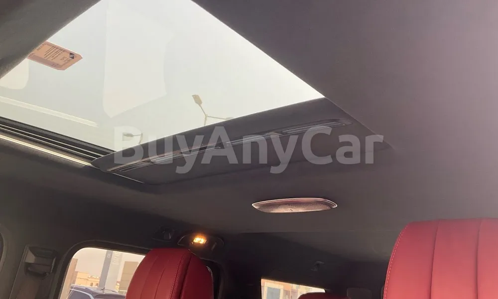 Vehicle photo 8