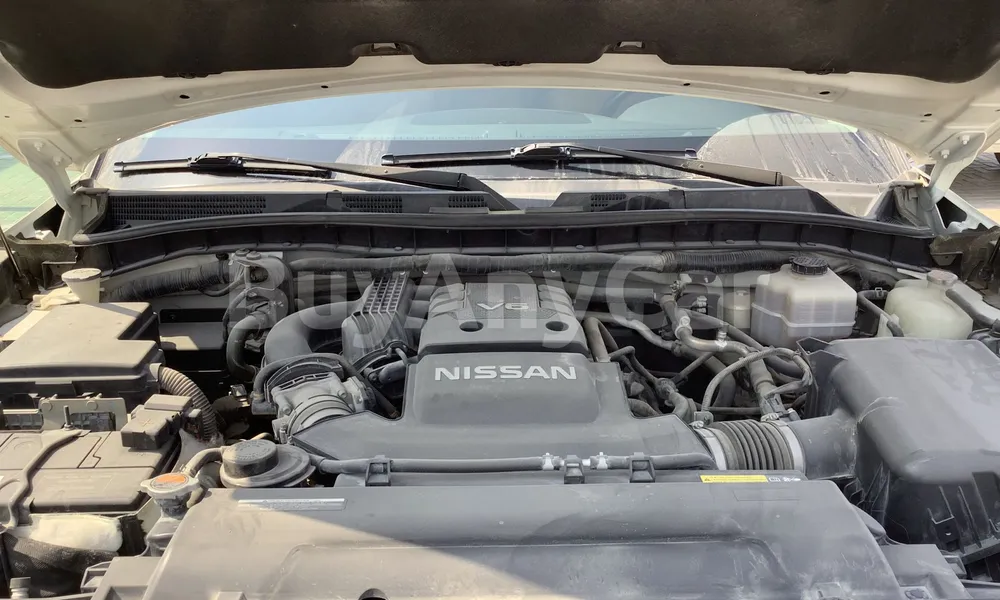 Vehicle photo 7