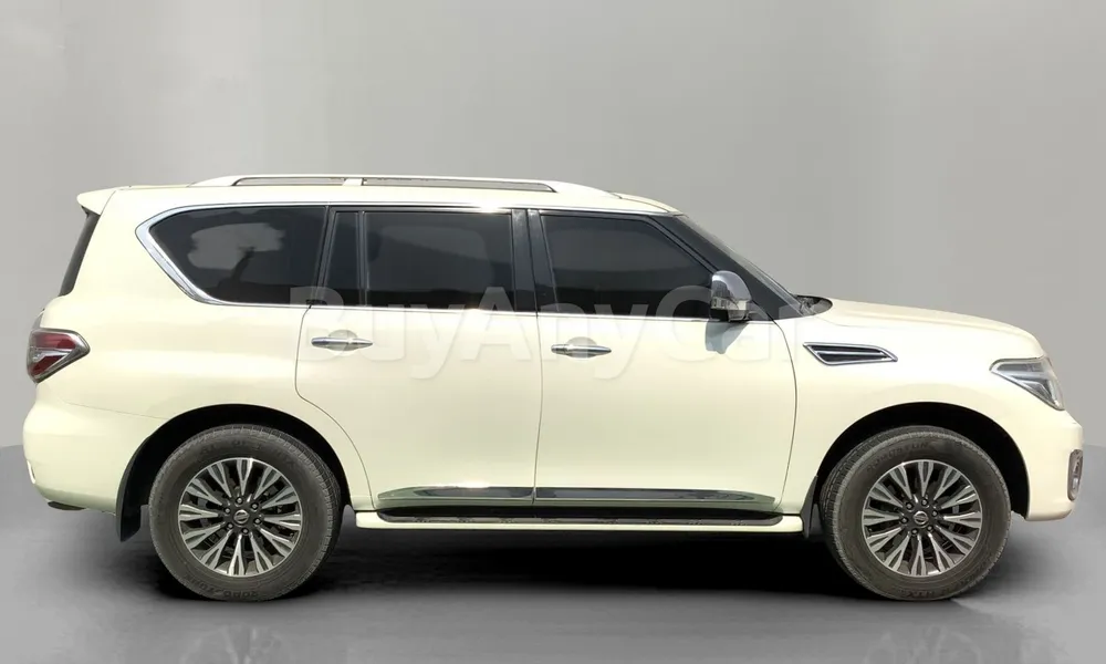 Vehicle photo 3