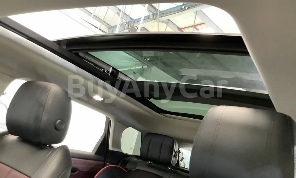 Vehicle photo 8