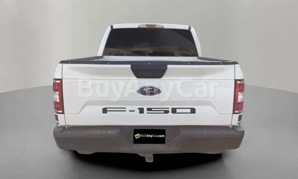 Vehicle photo 3