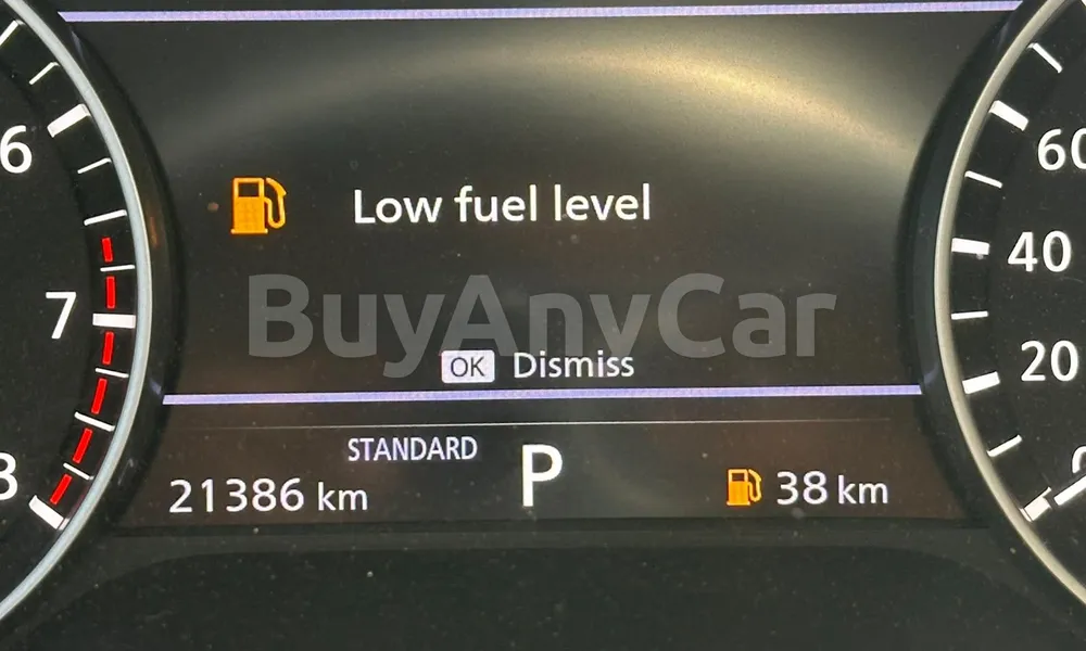 Vehicle photo 8