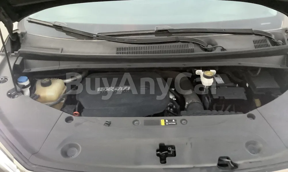 Vehicle photo 6
