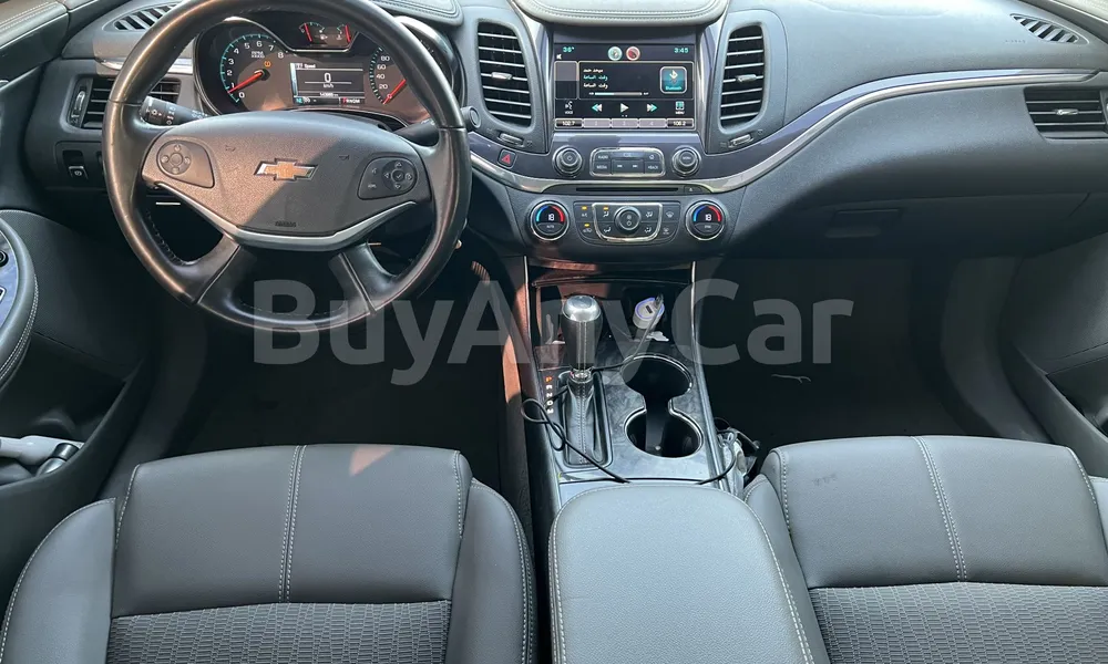 Vehicle photo 8