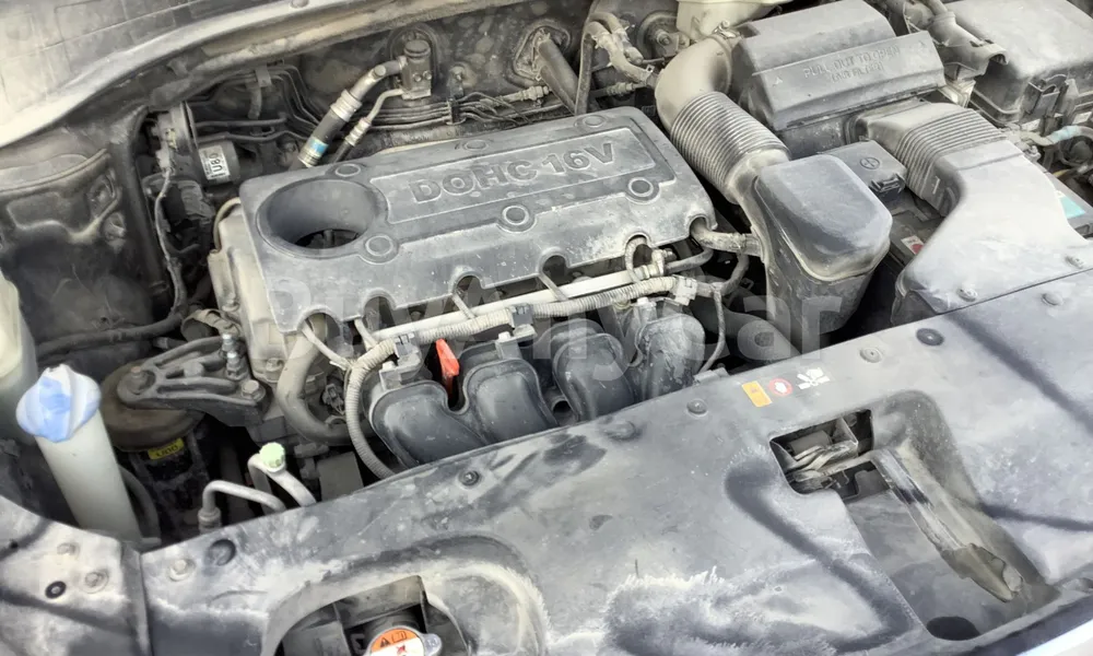 Vehicle photo 6