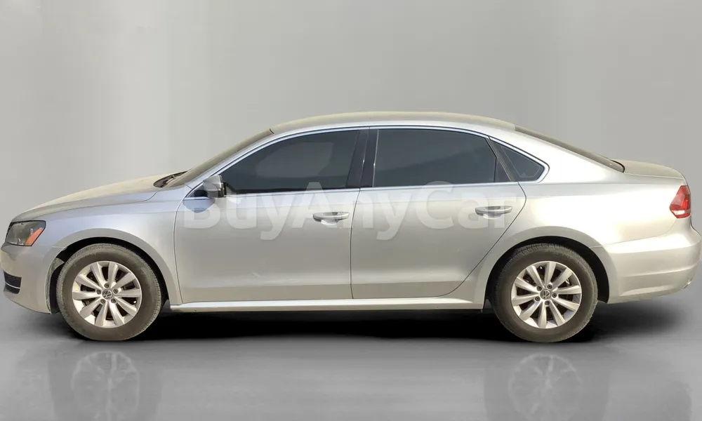 Vehicle photo 3