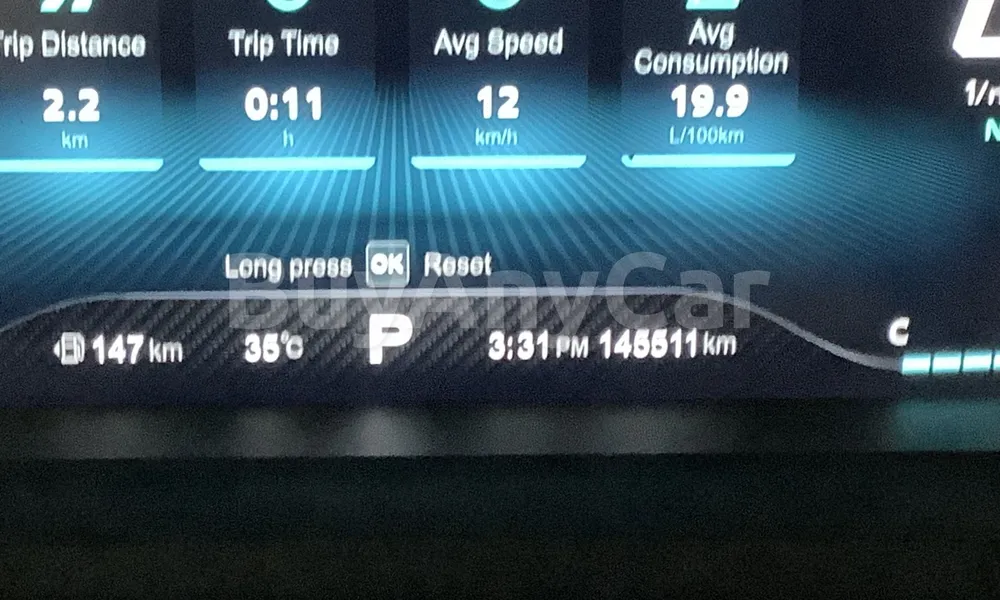 Vehicle photo 7