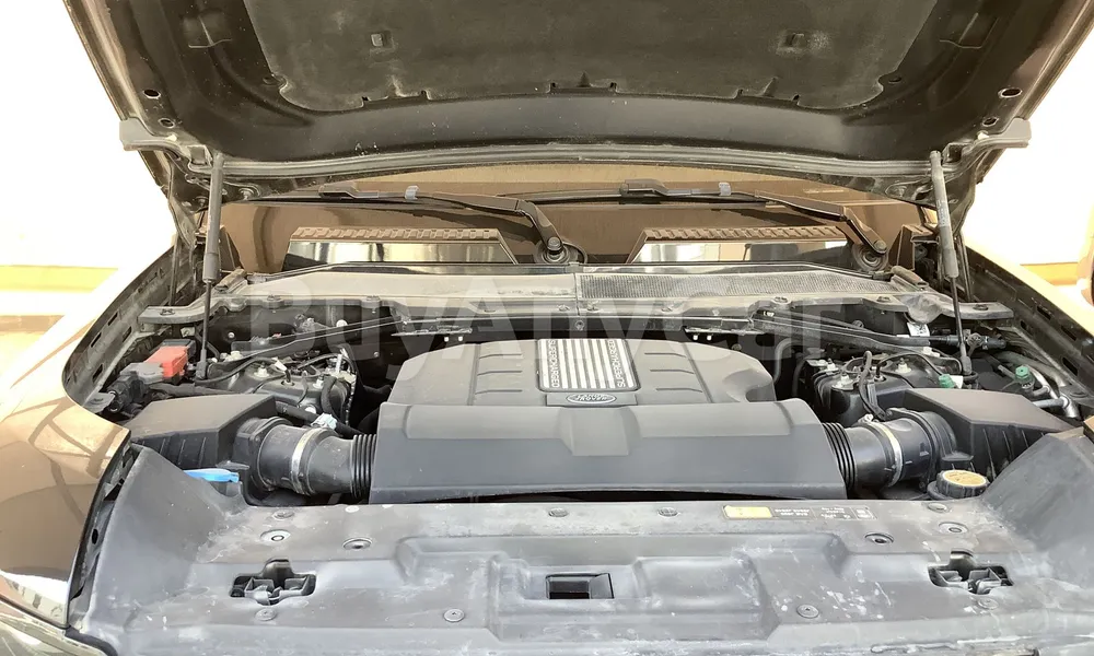 Vehicle photo 6