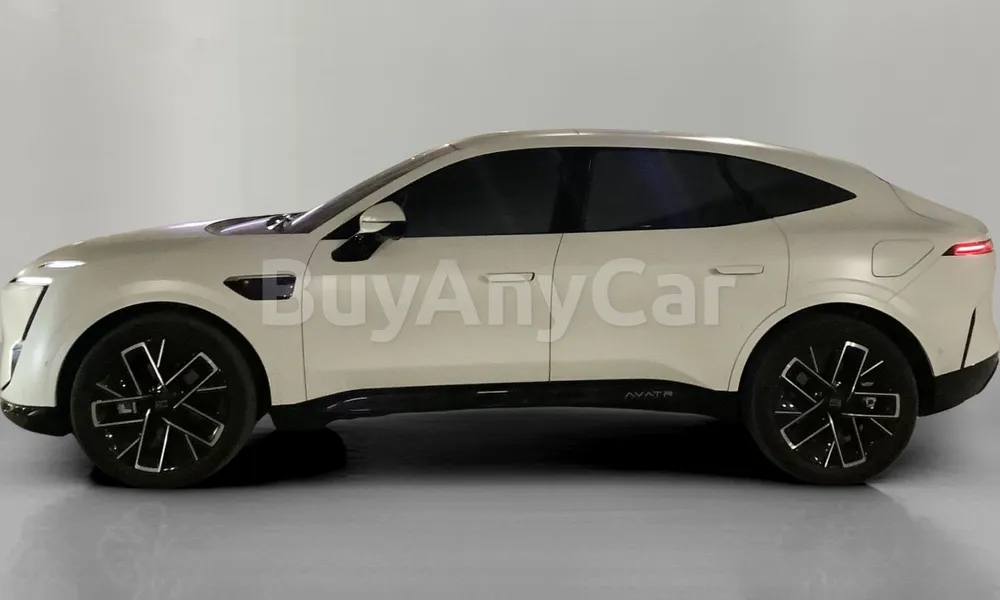 Vehicle photo 4