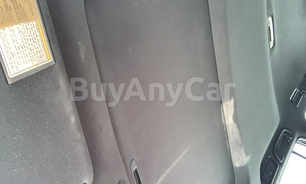 Vehicle photo 9