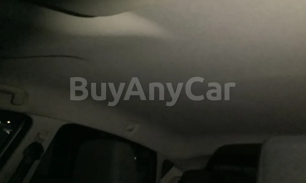 Vehicle photo 9