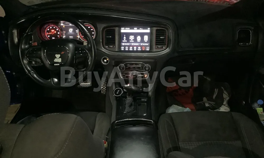 Vehicle photo 8