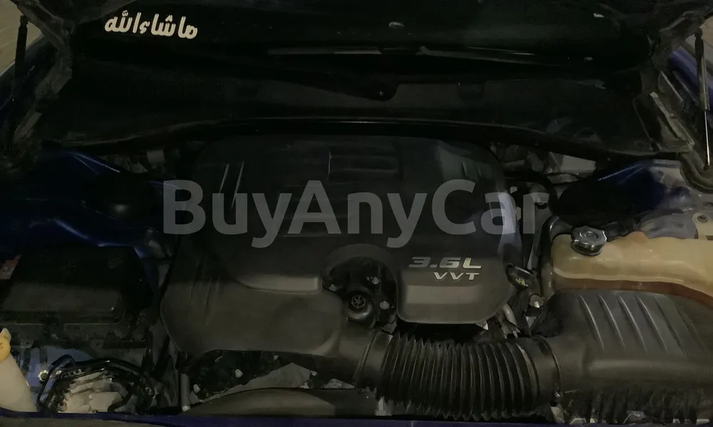 Vehicle photo 7