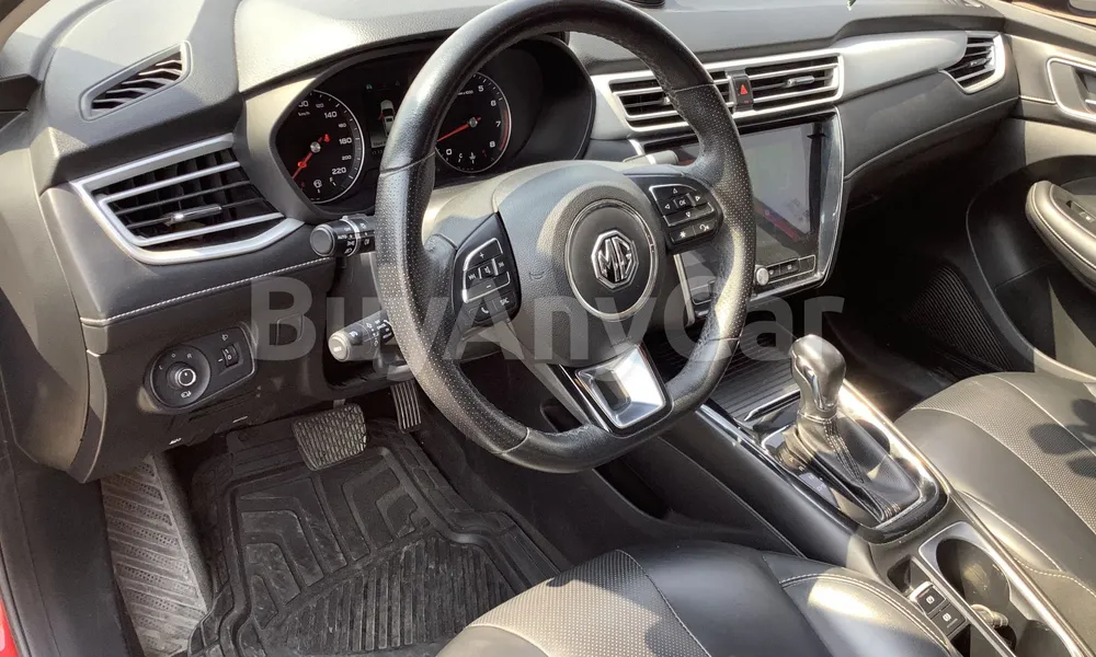 Vehicle photo 9