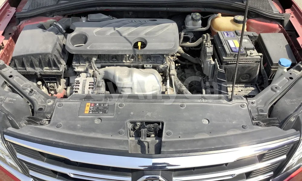 Vehicle photo 6