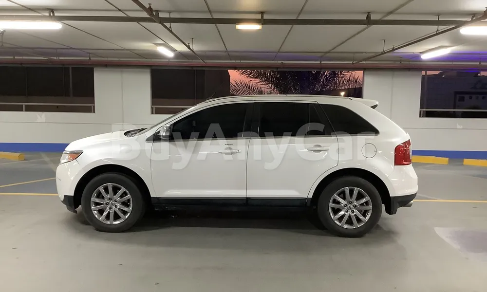 Vehicle photo 5
