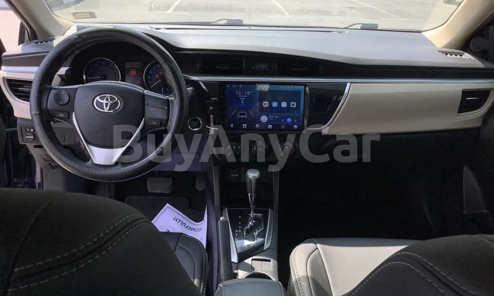 Vehicle photo 9