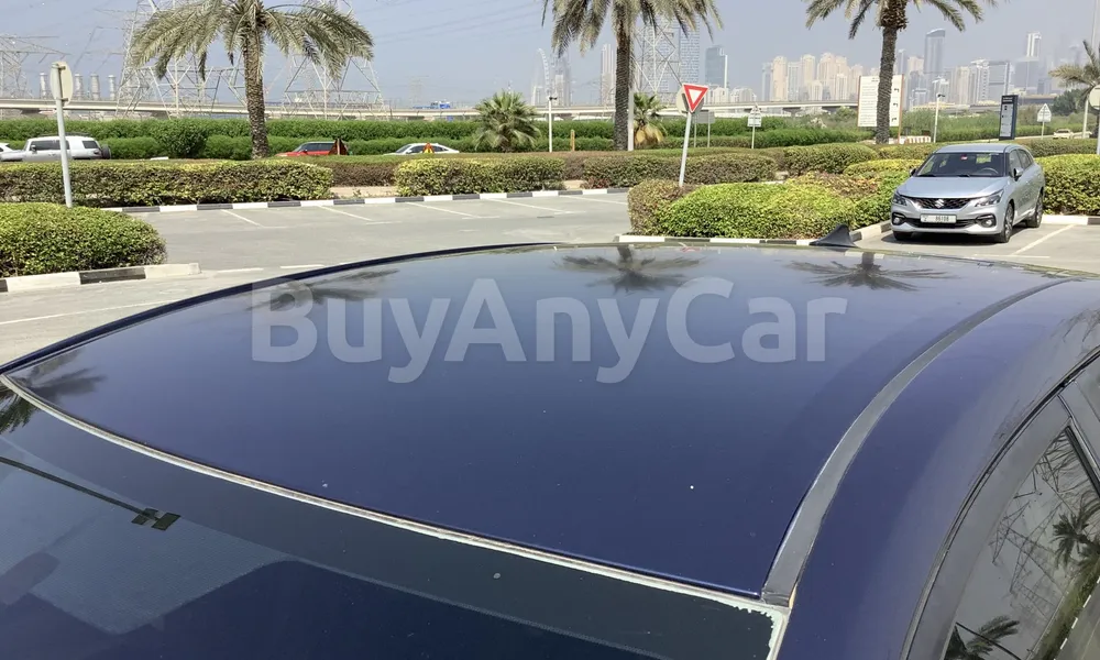 Vehicle photo 5