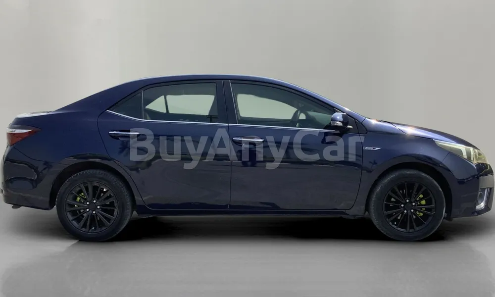 Vehicle photo 3