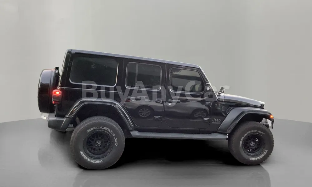 Vehicle photo 3