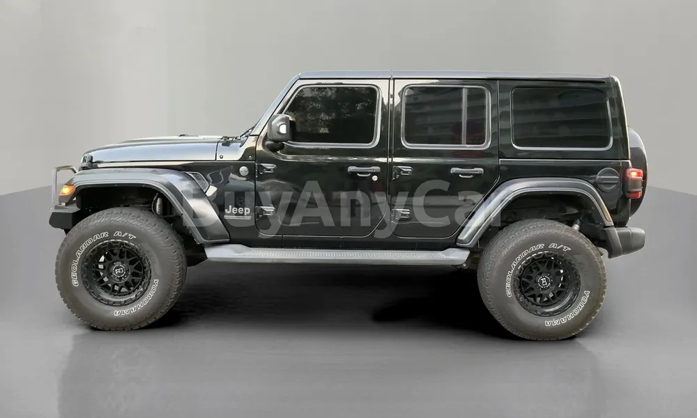 Vehicle photo 4
